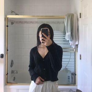 Abercrombie & Fitch cropped v-neck cardigan